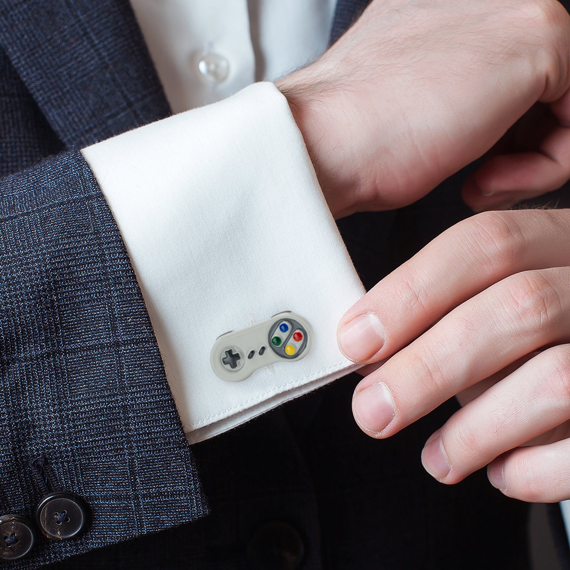 3D Vintage Game Controller Cufflinks Image 2