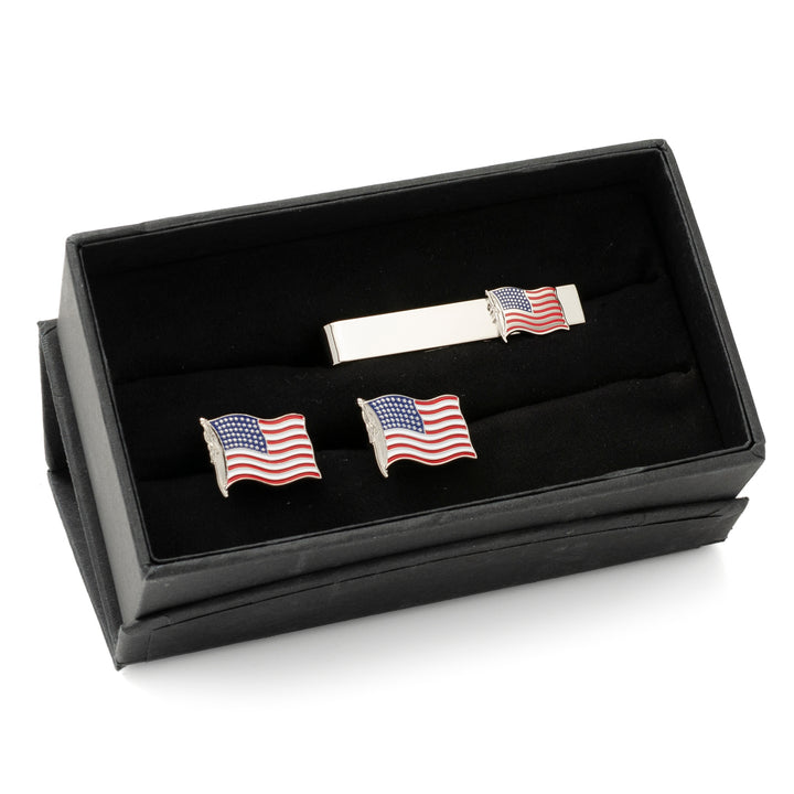 American Waving Flag Cufflinks and Tie Bar Gift Set Image 2