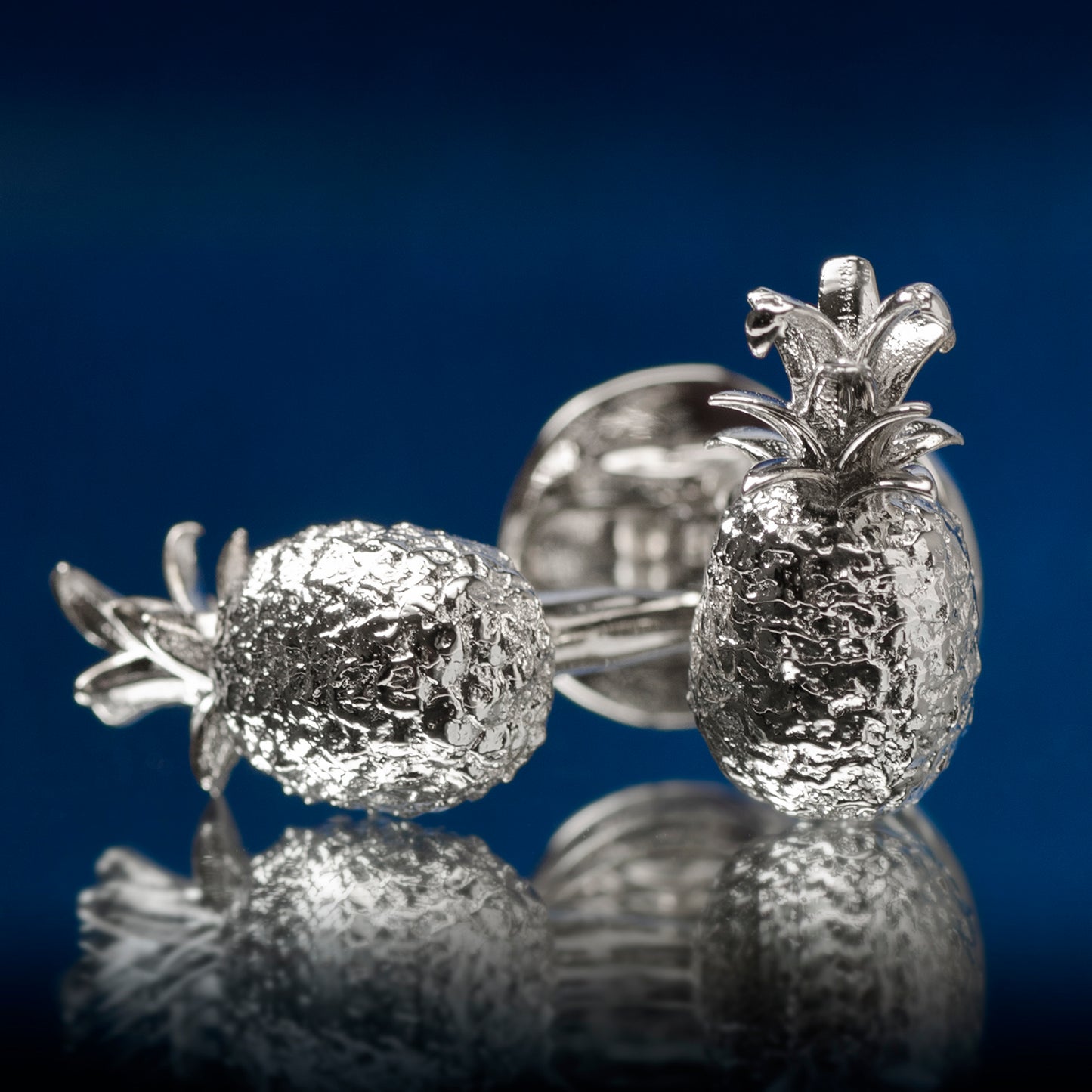 Las Piñas in Silver Cufflinks Image 3