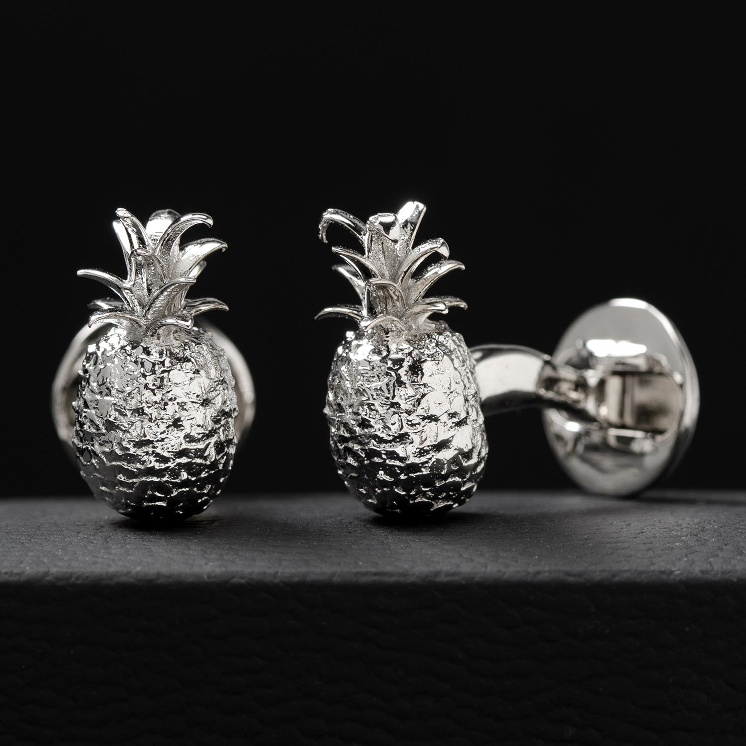 Las Piñas in Silver Cufflinks Image 4