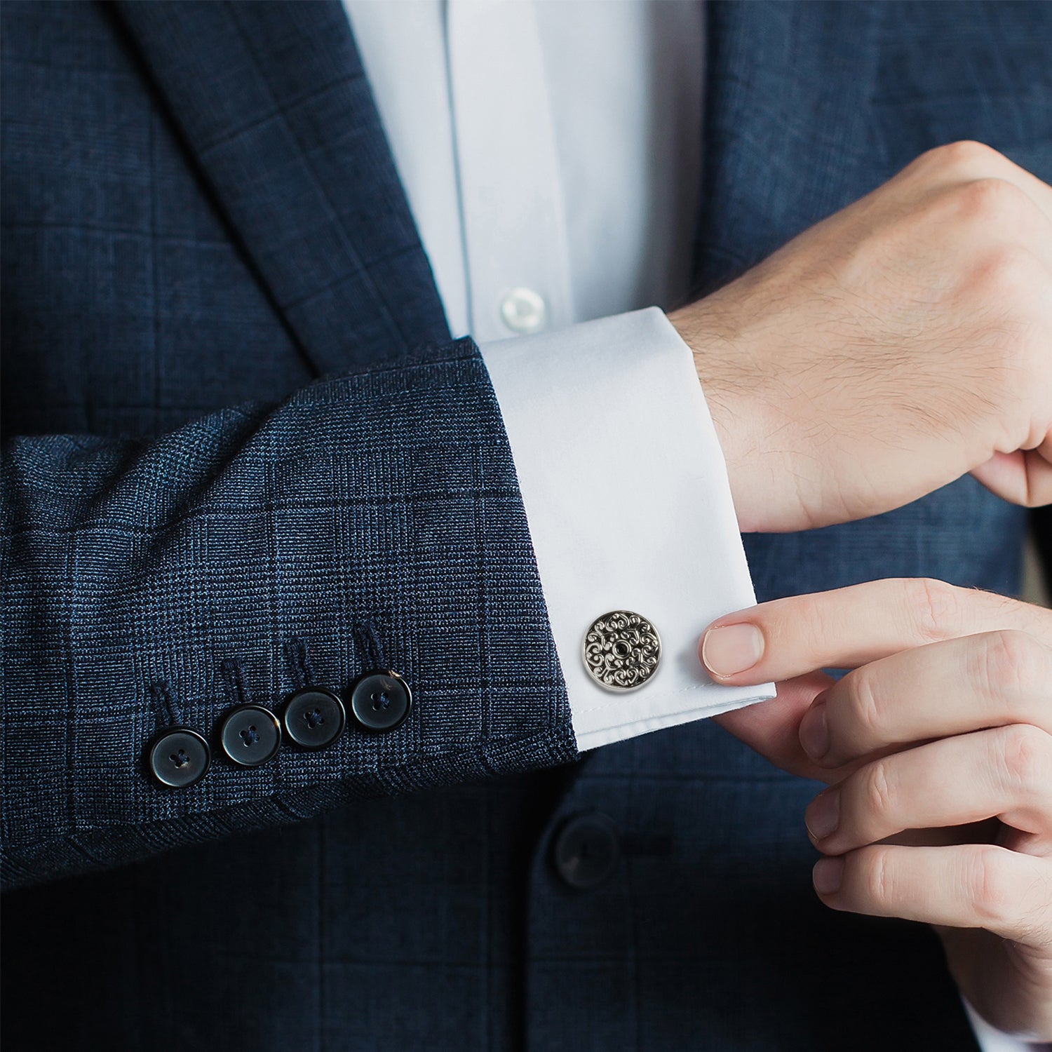 Antique Filigree Round Cufflinks Image 2